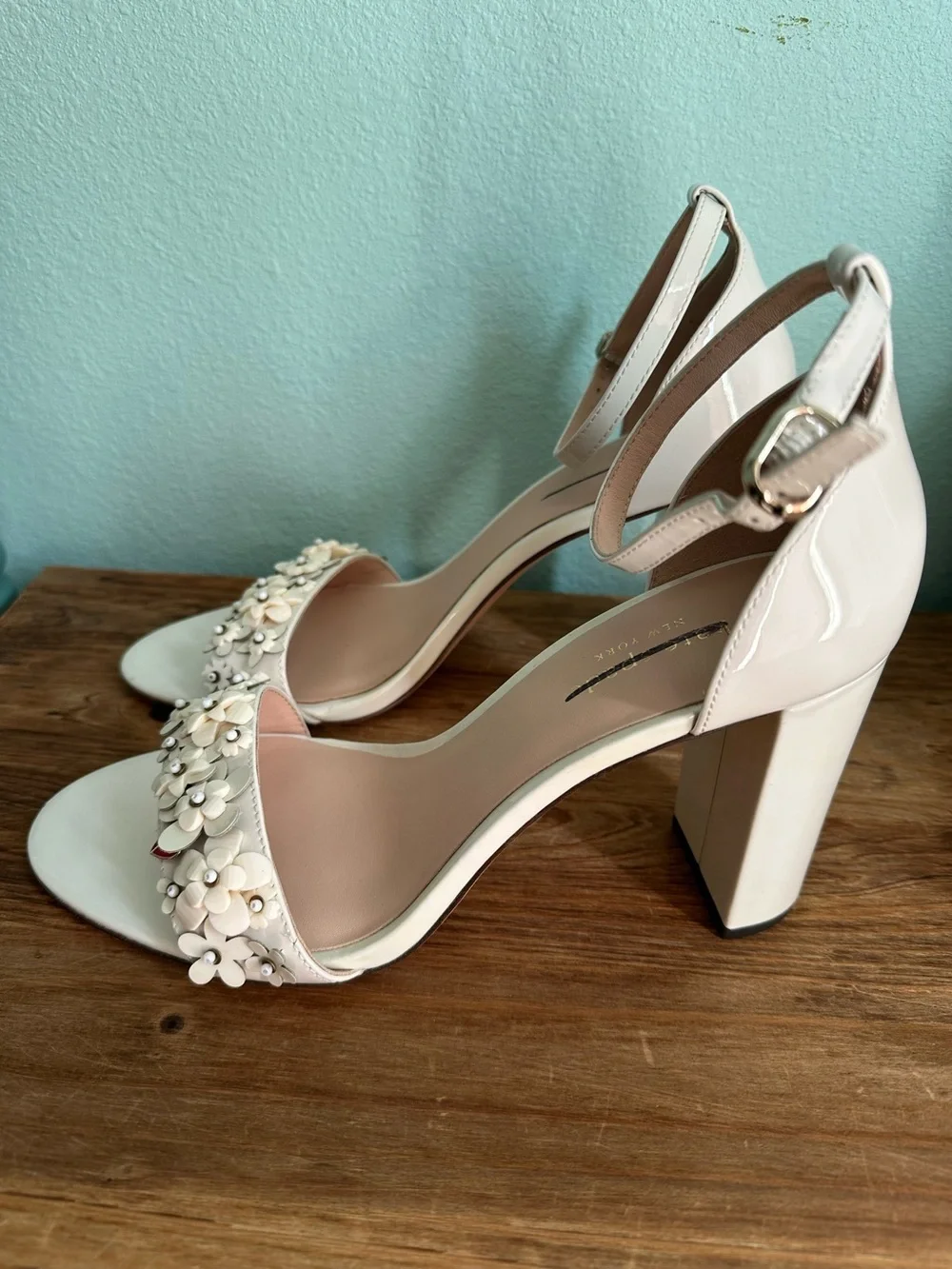 Kate Spade Paradisi Chunky Block Heel Size 9.5 Beaded Floral Optic White NEW